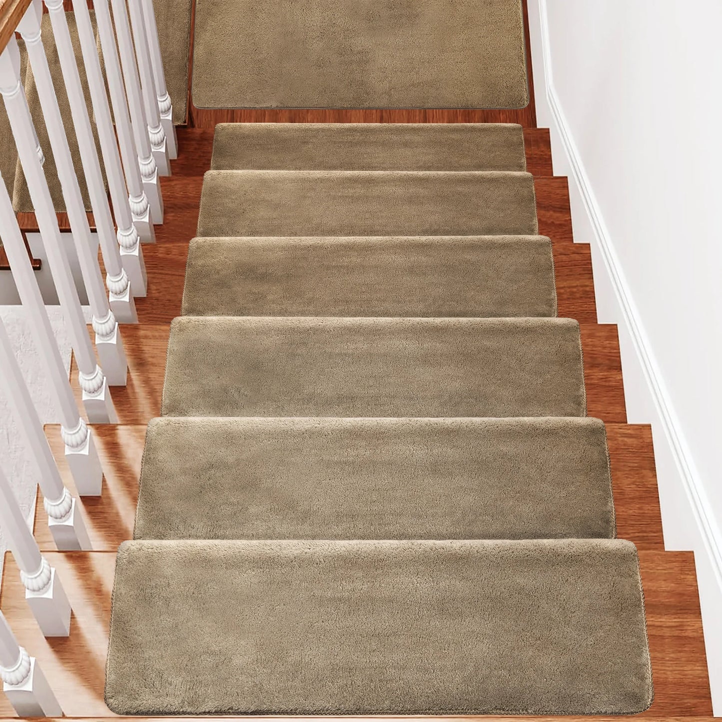 Bullnose Non Slip Stair Treads Self Adhesive Carpet Mats