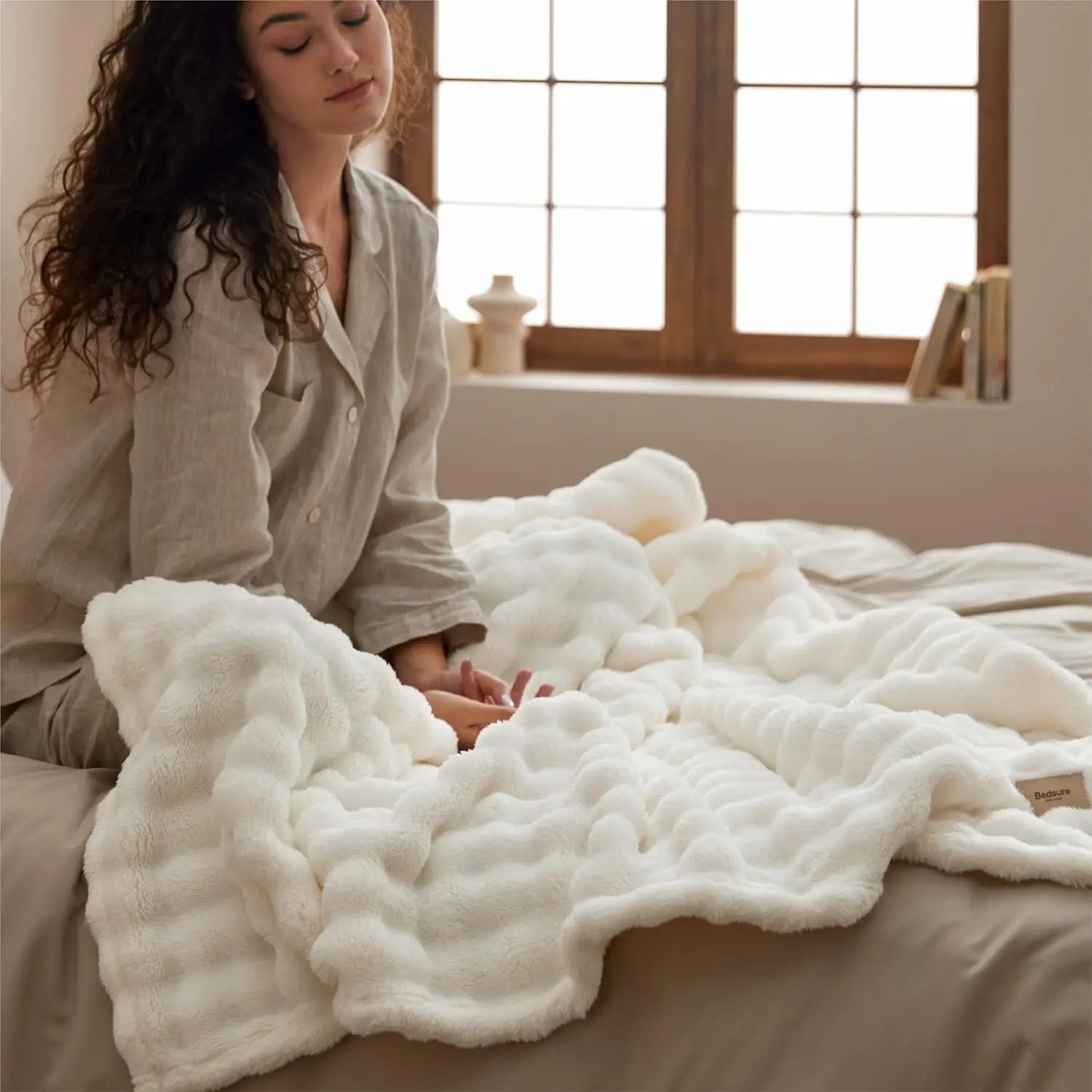 3D Fleece Bubble Blanket for Couch Sofa Cozy Cloud Throw