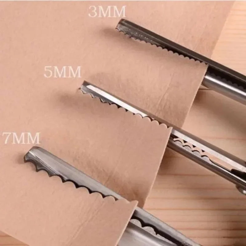 Stainless Steel Pinking Shears With Scalloped Edge For Dressmaking