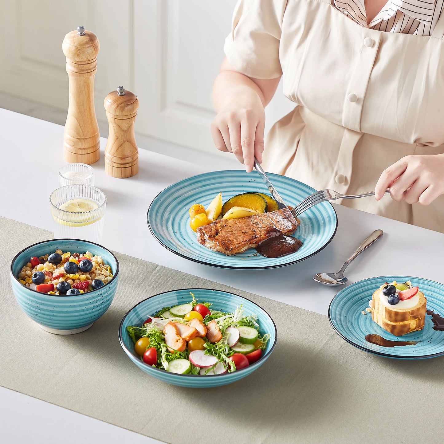 Malacasa Handpainted Spiral Ceramic Dinner Plate Set